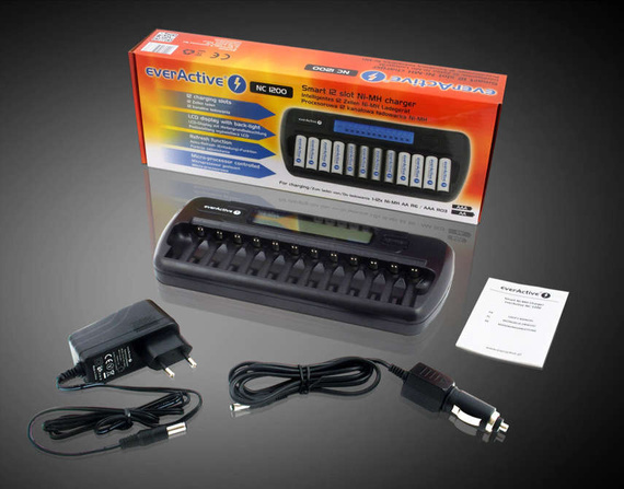 Ładowarka everActive NC-800